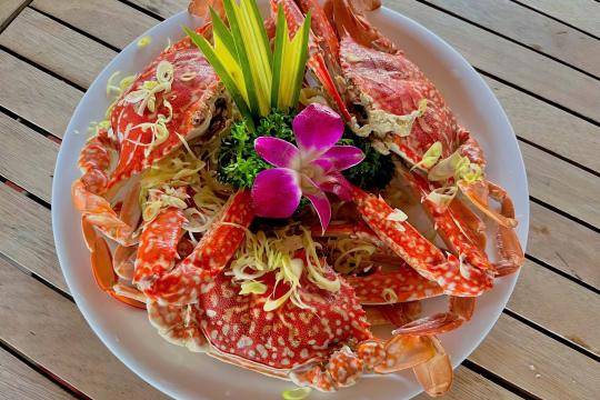Ben Thuyen Cau Moi Cam Lam Seafood Restaurant