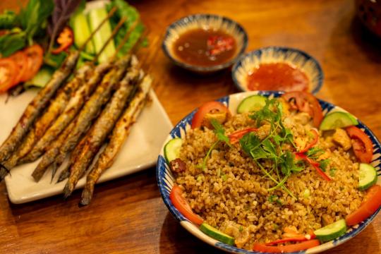 Tiệm Ăn Cô Ba - Lẩu Cá Kèo Nha Trang