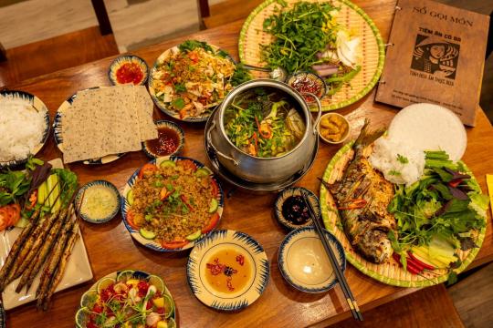Tiệm Ăn Cô Ba - Lẩu Cá Kèo Nha Trang