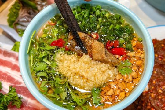 Lẩu Nam