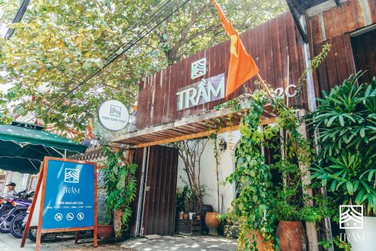 Trầm Tiệm Cơm Chay