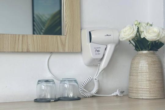 Khách sạn Nắng Vàng