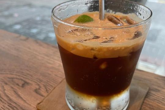 Chat Coffee & Tea