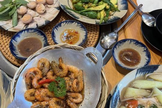 Quán Cơm Trà Long Cam Ranh