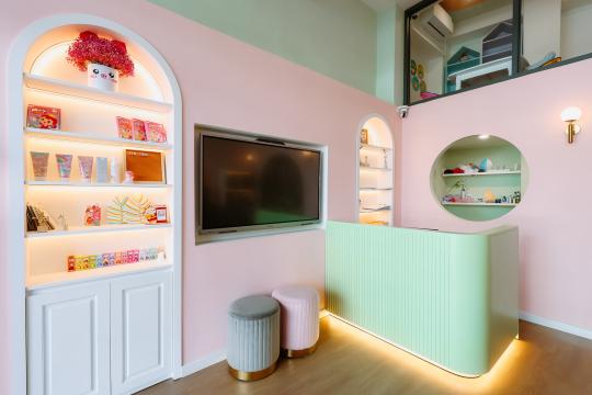 타이니 키드 & 패밀리 스파 나트랑