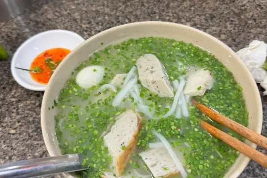 Суп с толстой лапшой Hai Quang