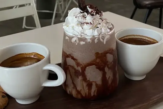 Dong De Coffee