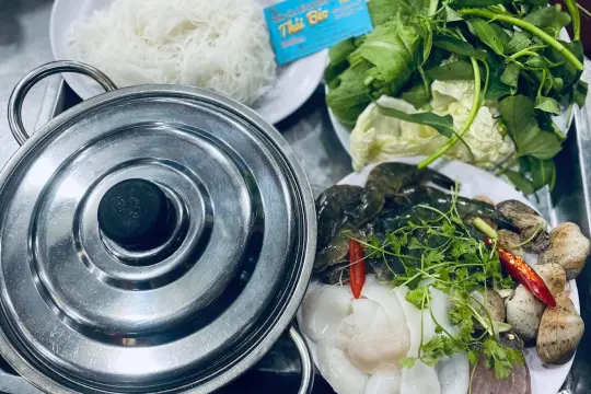 Thai Beo Affordable Seafood - Thai Beo Three-Region Specialties