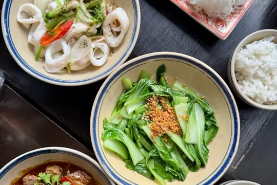 Nhà hàng Mạn - Mâm cơm Việt