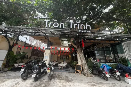 Tiệm cà phê Tròn Trĩnh